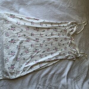 SHEIN Floral Print Chemise with Lace Trim